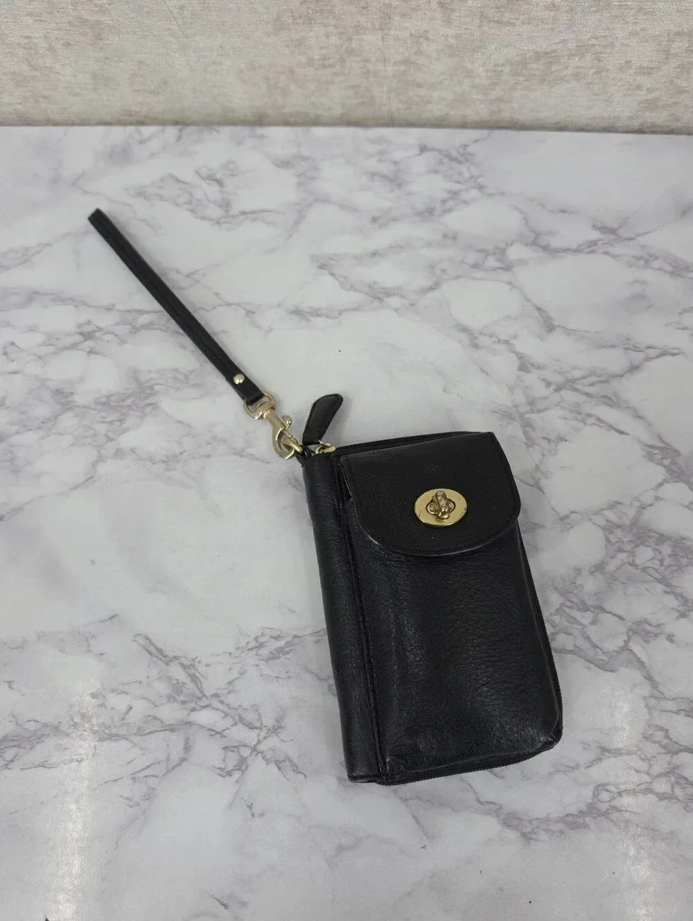 Coach Campbell Vintage Black Leather Wristlet Phone Pouch Gold Turn-Lock SLG